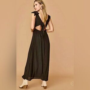 Francesca’s “Camila Ruffle Maxi Dress” by Blue Rain Size XS